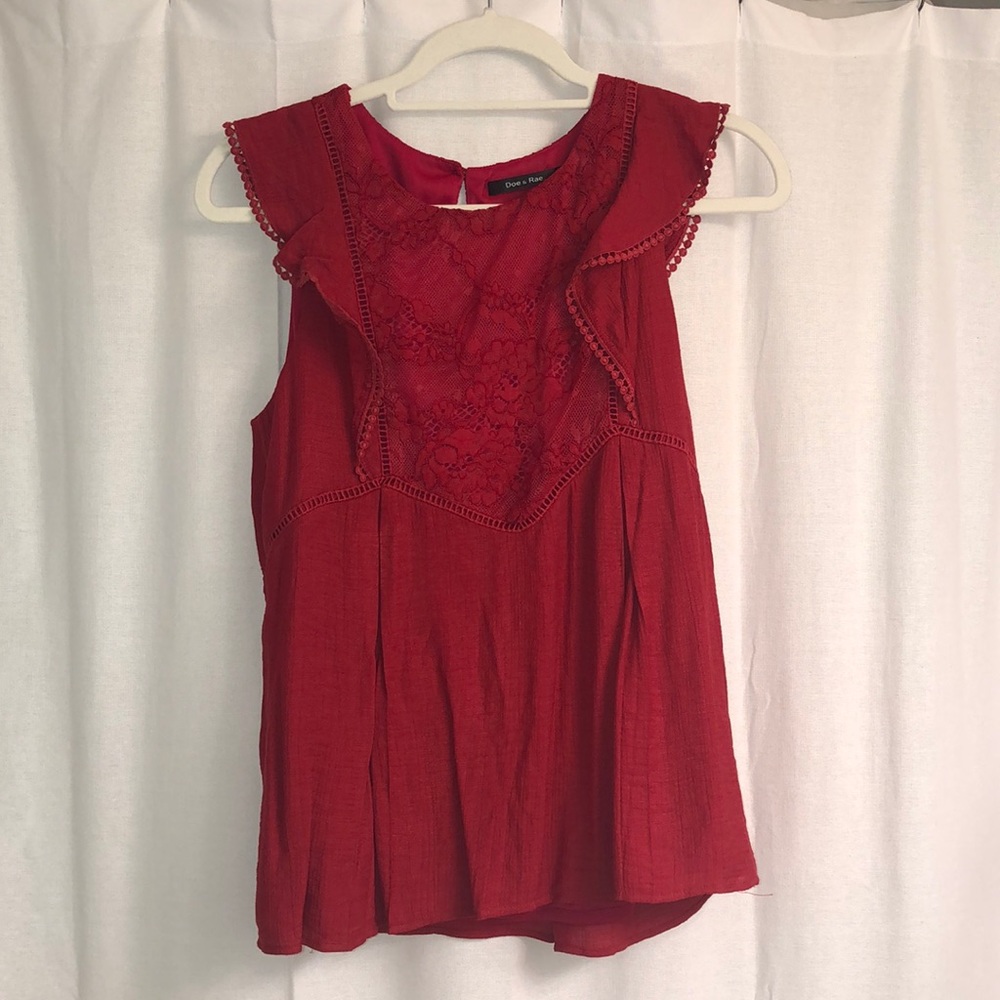 Red lace flutter sleeve top sz M